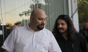 Φυλάκιση 4 μηνών σε Παναγιώταρο – Μπαρμπαρούση για πυροβολισμούς