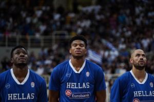 «Η μητέρα μου μού έδινε φαγητό και για τους αδελφούς Αντετοκούνμπο»