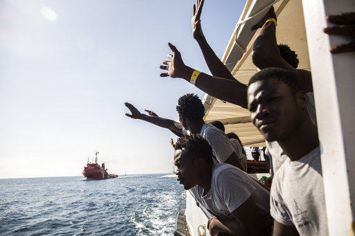 Μάλτα και Ιταλία λένε «όχι» στον ελλιμενισμό του Alan Kurdi που μεταφέρει μετανάστες