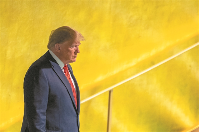 Μια μάχη επιβίωσης για έναν «προδότη» πρόεδρο