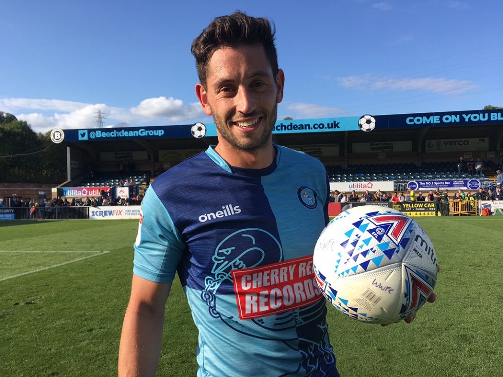 Αμυντικός της League One πετυχαίνει το χατ-τρικ της χρονιάς (vid)