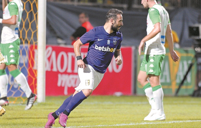 Το VAR βοηθάει και εκθέτει