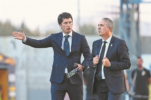 Η μπάλα στον Ιβιτς