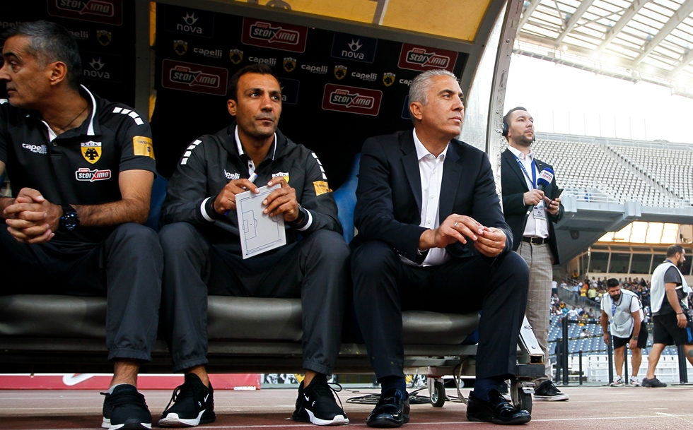 Κωστένογλου : Θα επιμείνει στην επιλογή Σιμόες για το ντέρμπι;