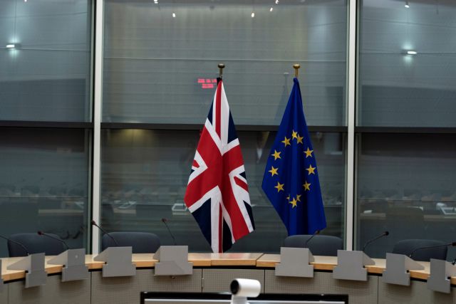 «Πυρετός» συνομιλιών ΕΕ και Βρετανίας – Συνάντηση Τζόνσον με Τουσκ