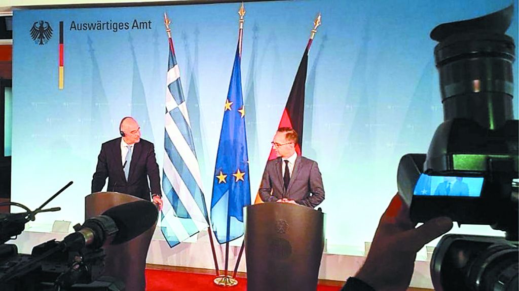 «Σφιχτός» στις εξαγωγές όπλων στην Τουρκία ο Χάικο Μάας