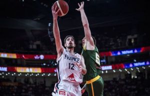 Ανέβασε τη Γαλλία στο βάθρο ο Ντε Κολό (67-59)