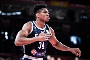 Παγκόσμιο Κύπελλο: Δεύτερος «κλέφτης» ο Αντετοκούνμπο