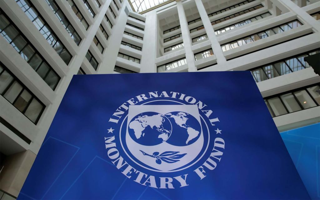 Επιμένει το ΔΝΤ για χαμηλότερες συντάξεις και μικρότερα πλεονάσματα