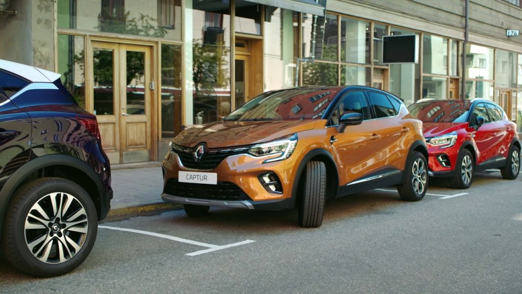 Renault Captur: Με σύστημα πλοήγησης που σε καθοδηγεί ακόμη και όταν περπατάς