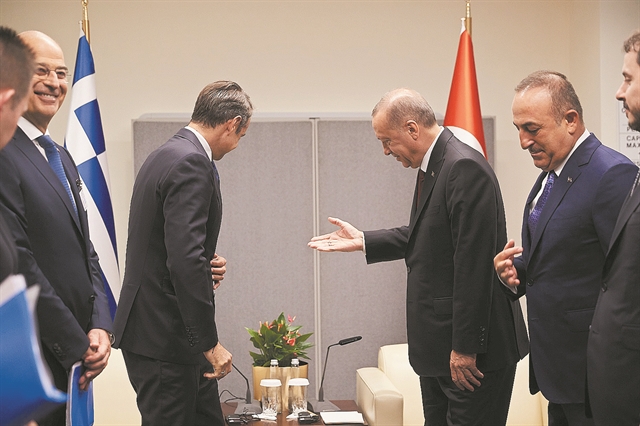 Τέσσερις επισκέψεις δρομολογούν εξελίξεις