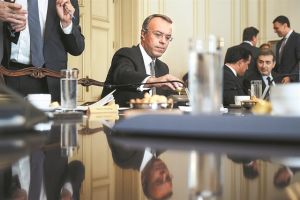 Κόφτες στον κρυφό φόρο των e-αποδείξεων