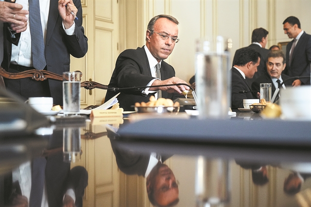 Κόφτες στον κρυφό φόρο των e-αποδείξεων