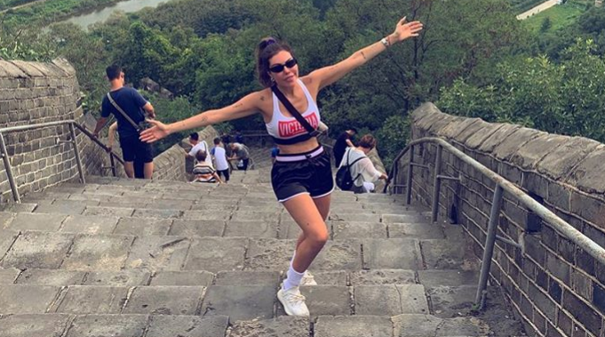 Βραζιλιάνα φωτογραφήθηκε γυμνή στη Βόρεια Κορέα και… έμπλεξε