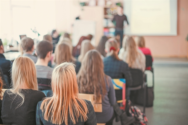 Ζητούν απόσυρση της διάταξης για τα κολέγια