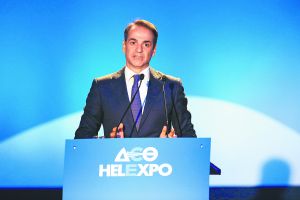 Υπεροχή Μητσοτάκη και στο βήμα της ΔΕΘ