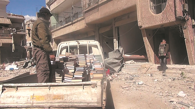 Διαβάζοντας Σαίξπηρ στην υπόγεια Δαμασκό