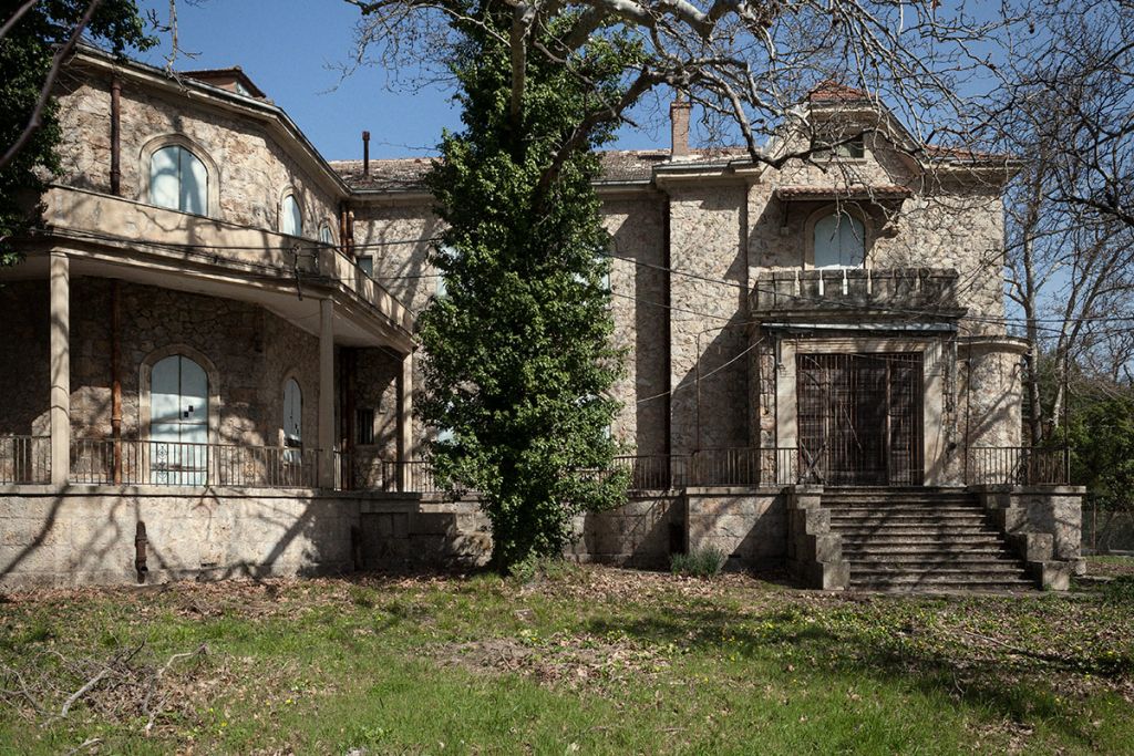 Το Τατόι, ο Ρέντσο Πιάνο και τα Γλυπτά του Παρθενώνα