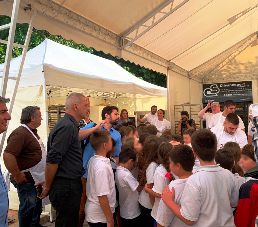 Στη Γιορτή Ψωμιού του Πειραιά ο Γιάννης Μώραλης