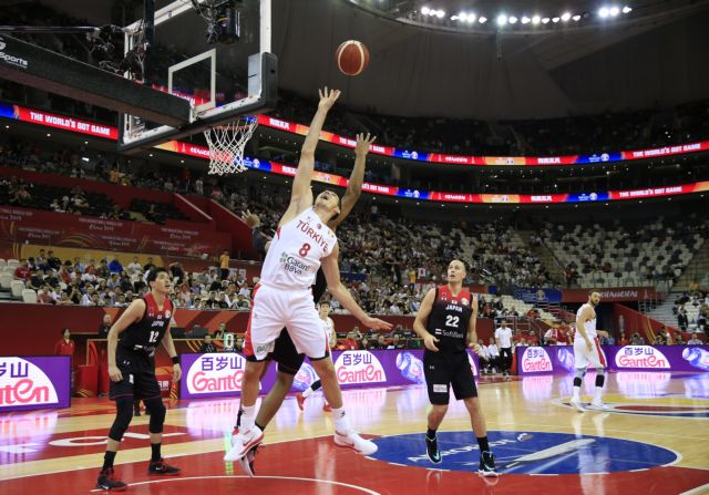 Με το «δεξί» η Τουρκία (86-67)