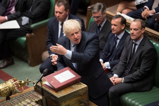 Εγκρίθηκε από την βρετανική Βουλή η αναβολή του Brexit – Εκλογές ζήτησε ο Τζόνσον