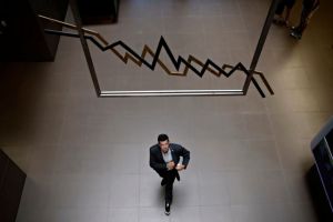 Άνοιξε με πτώση το Χρηματιστήριο Αθηνών