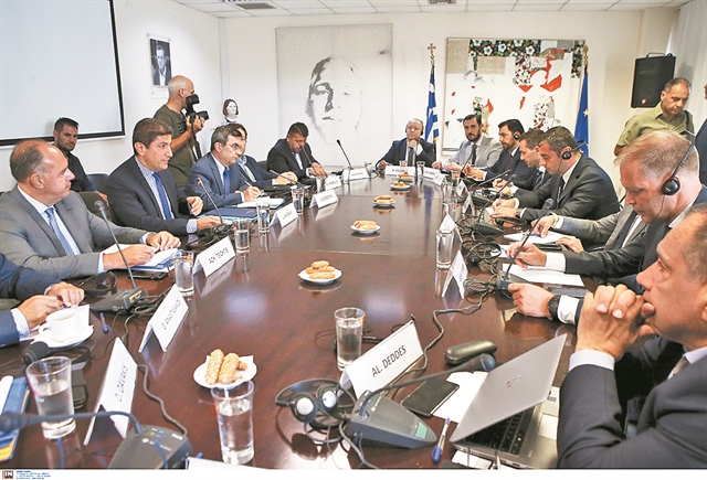 Διαφωνίες στη σύσκεψη κορυφής και «άδειασμα» στον Πετρ Φούσεκ