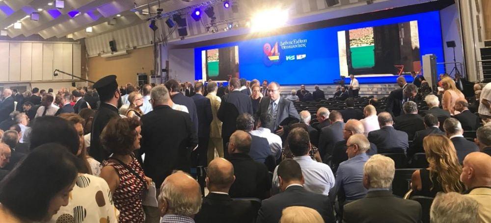 ΔΕΘ: Ασφυκτικά γεμάτο το Βελλίδειο για την ομιλία του Μητσοτάκη