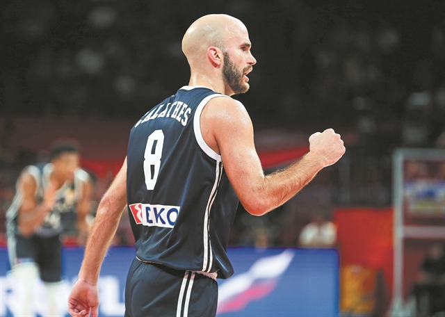 Πληρώνουν τα καπρίτσια των παραγόντων