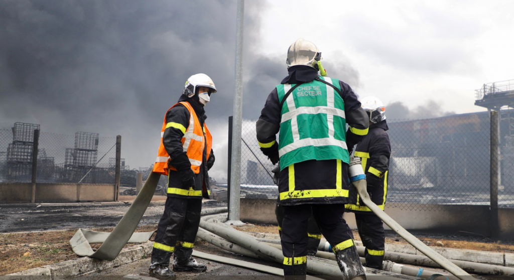 Γαλλία : Κατασβέσθηκε η πυρκαγιά σε χημικό εργοστάσιο
