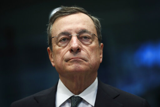 Επιτόκια ΕΚΤ: Τι περιμένουν οι αγορές από τον Μάριο Ντράγκι