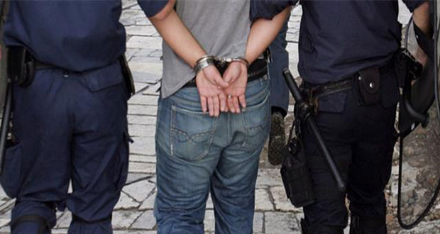 Σύλληψη 24χρονου που ξάφριζε τουρίστες σε Ακρόπολη και Σύνταγμα