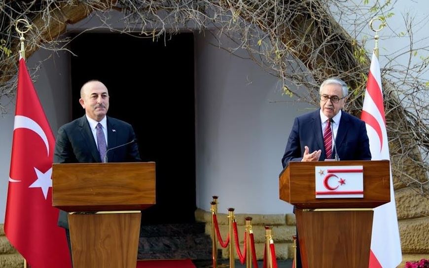 «Η Κύπρος δεν μας επιτρέπει να δείξουμε ότι είμαστε φιλειρηνιστές», λέει τώρα ο Τσαβούσογλου