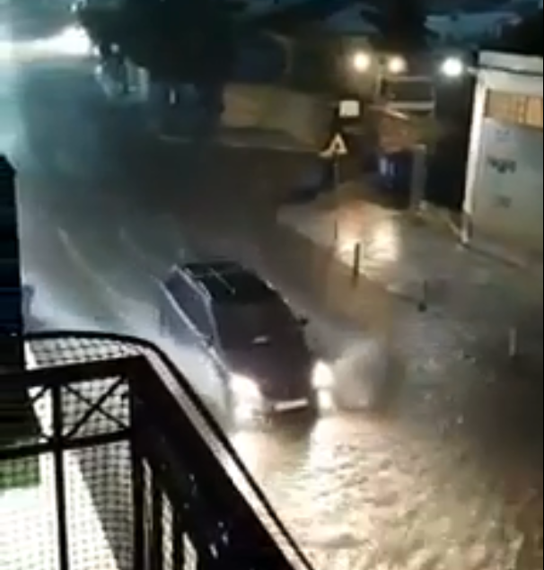 Σοβαρά προβλήματα σε Σύρο και Άνδρο από την κακοκαιρία