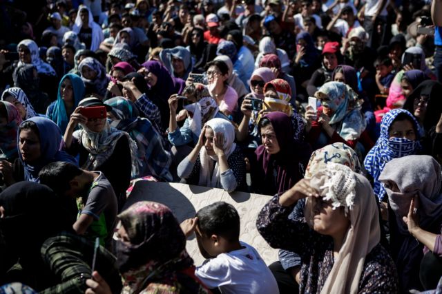 Αθλιος εκβιασμός Τουρκίας: Μην αγκαλιάζετε γκιουλενιστές και θα μειωθούν οι προσφυγικές ροές