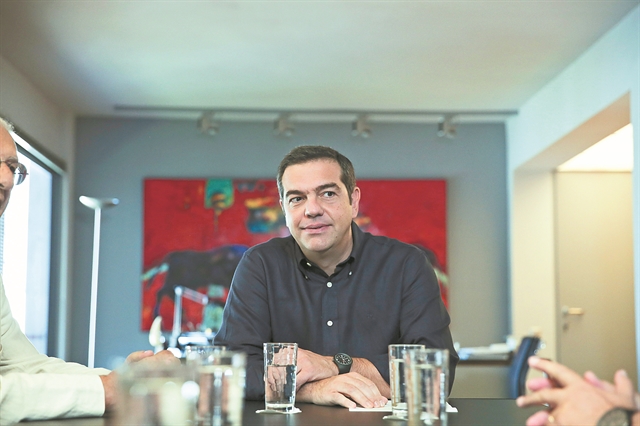 Ανοίγουν πληγές στο προφίλ του Τσίπρα
