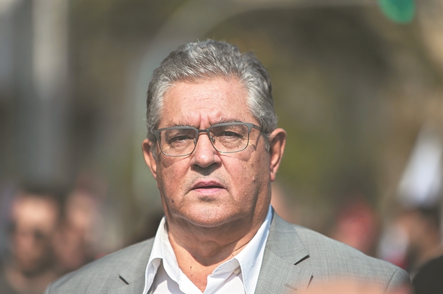 Με «ανοιχτούς λογαριασμούς» στη νέα «αριστερή μάχη»