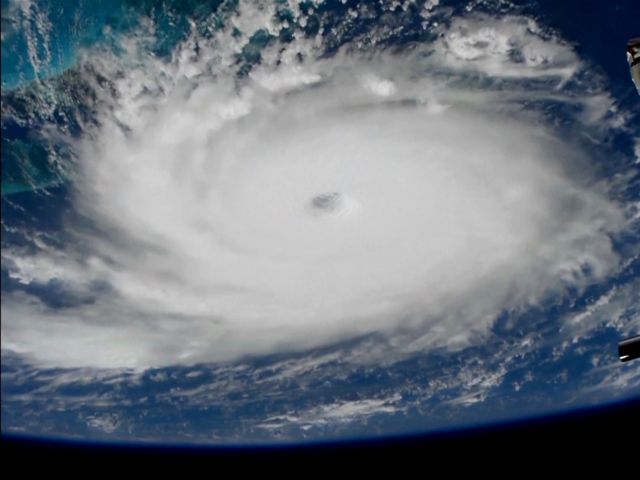 Έρχεται ο πιο ισχυρός τυφώνας όλων των εποχών