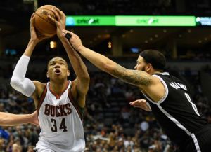 Γιάννης Αντετοκούνμπο : Η μεγαλειώδης εμφάνιση του