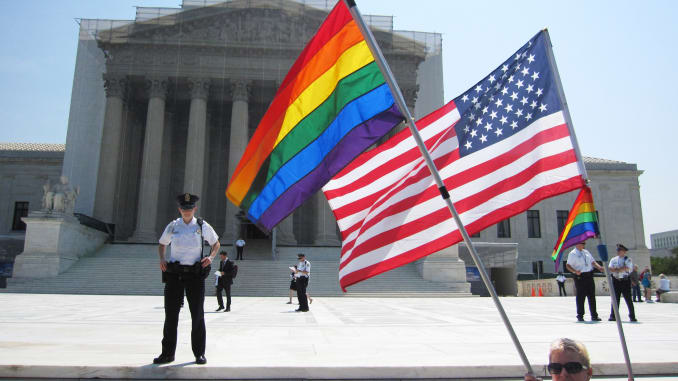 ΗΠΑ : Στο Ανώτατο Δικαστήριο τα εργασιακά δικαιώματα της ΛΟΑΤΚΙ κοινότητας  - ΤΑ ΝΕΑ