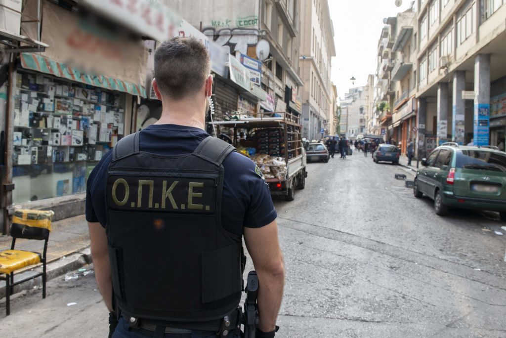 Αστυνομική επιχείρηση κατά του παρεμπορίου στο κέντρο της Αθήνας