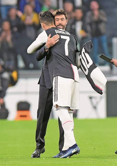 Η Γηραιά Κυρία κάνει… λίφτινγκ