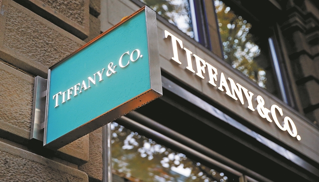 Πρωινό στο Tiffany’s αξίας $16,2 δισ. για τον Αρνό