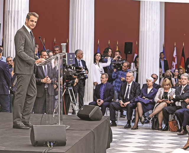 Προ των ευθυνών τους οι χώρες που επιλέγουν να κλείνουν τα μάτια