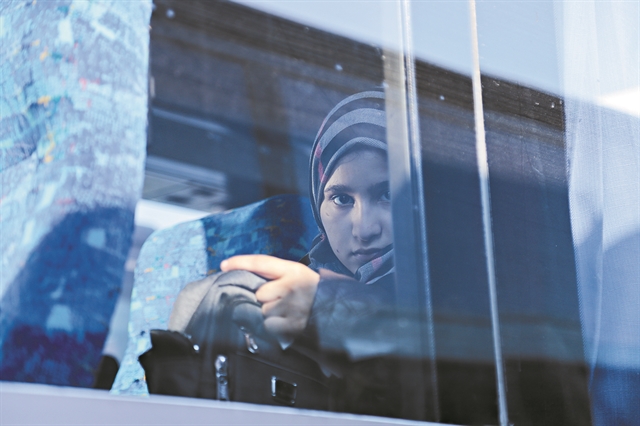 Με τη γνώση και την ελπίδα