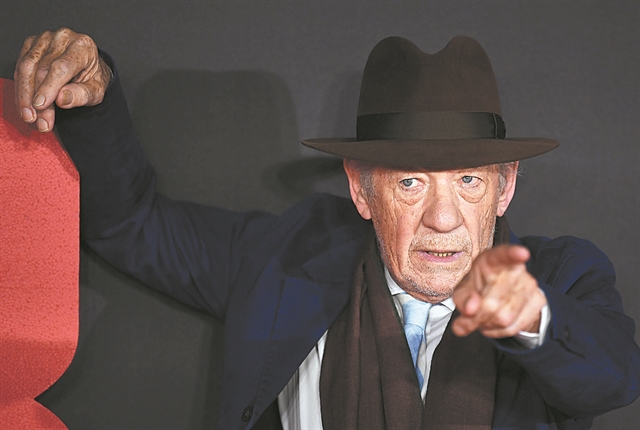 Αμλετ ετών 82