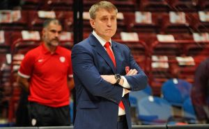 Κεμζούρα: «Ήταν αναπάντεχη η αποχώρηση Μπλατ, αλλά πρέπει να προχωρήσουμε»