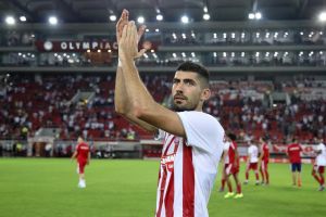 Μπουχαλάκης: «Συνεχίζουμε για να πετύχουμε τους στόχους μας» (vid)