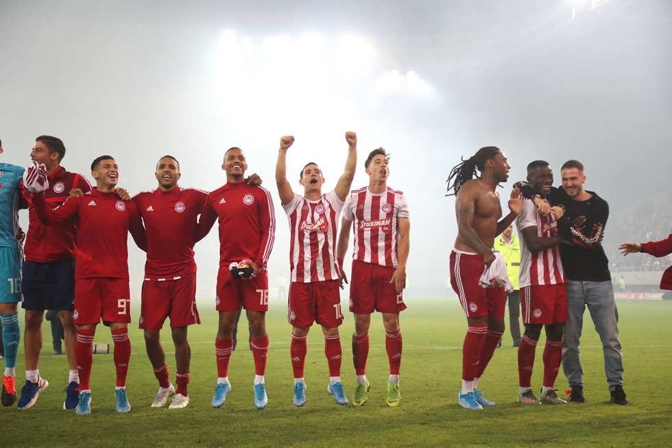 Ολυμπιακός: «Συνεχίζουμε όλοι μαζί σαν μία γροθιά»