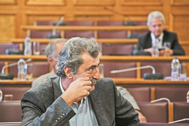 Επιμένουν σε συνταγές Πολάκη